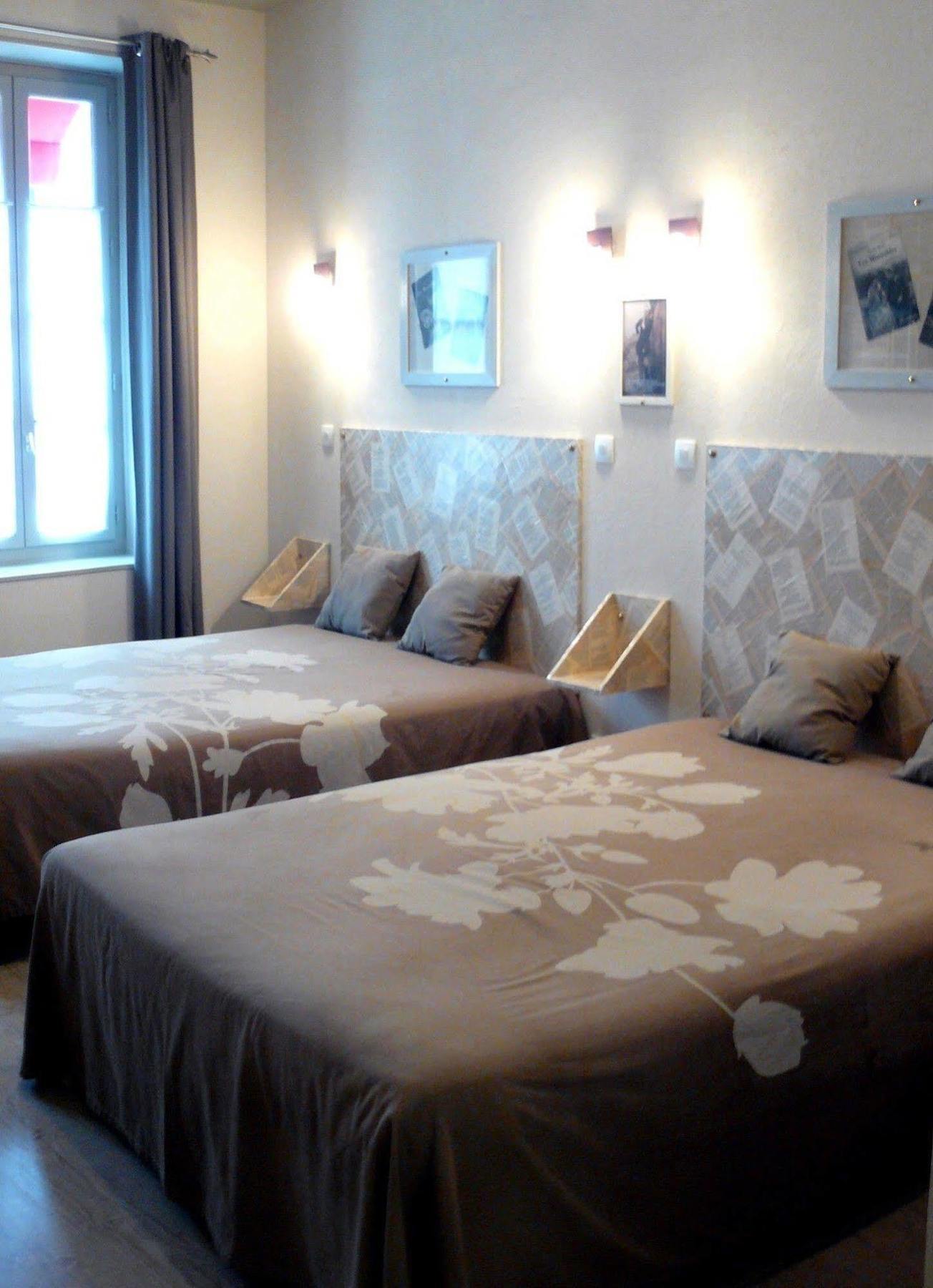 Hotel Mille Et Une Feuilles Ла-Шарите-сюр-Луар Экстерьер фото